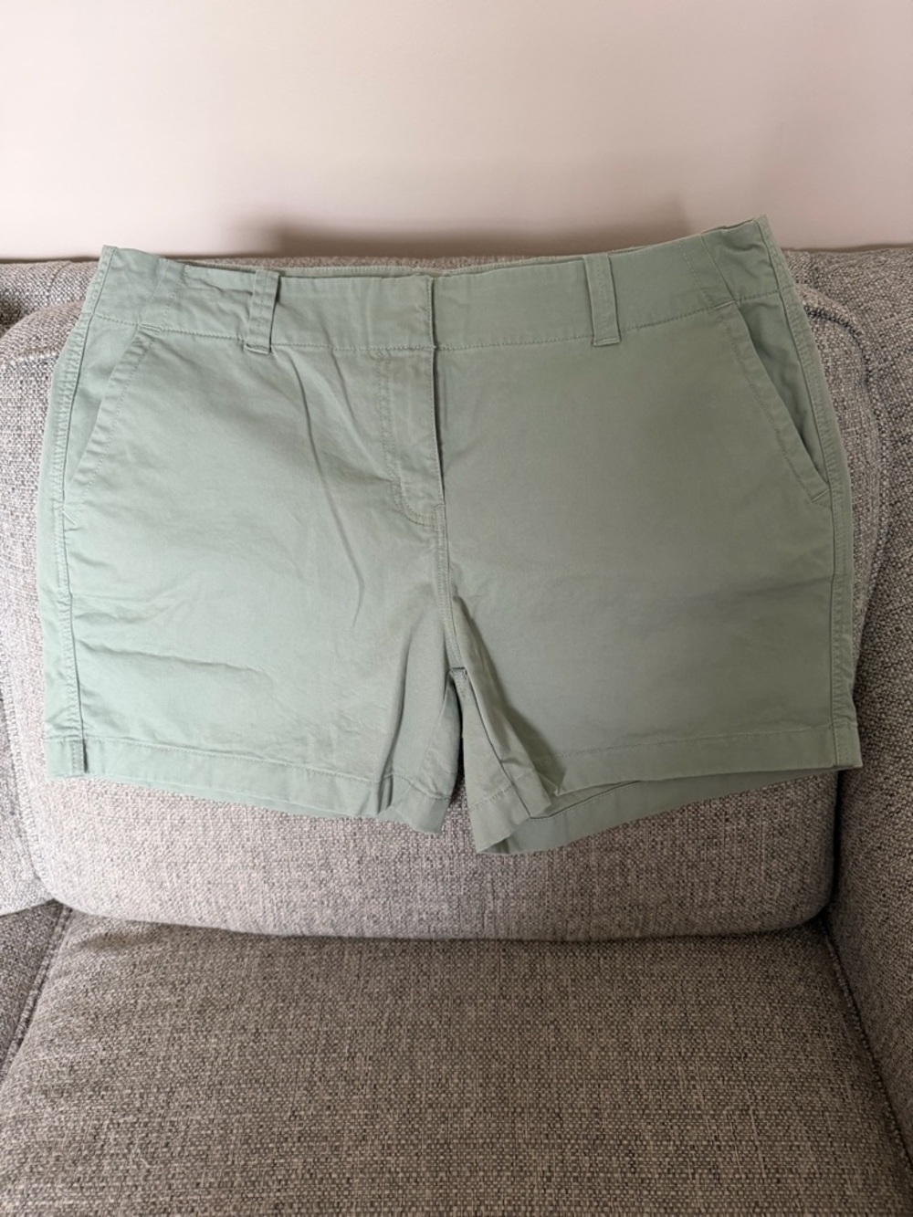Vineyard Vines Women's Chino Shorts - Sage Green